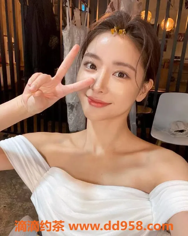 深圳楼凤资源信息,深圳龙华御姐伊芙琳，1300起，服务超赞！