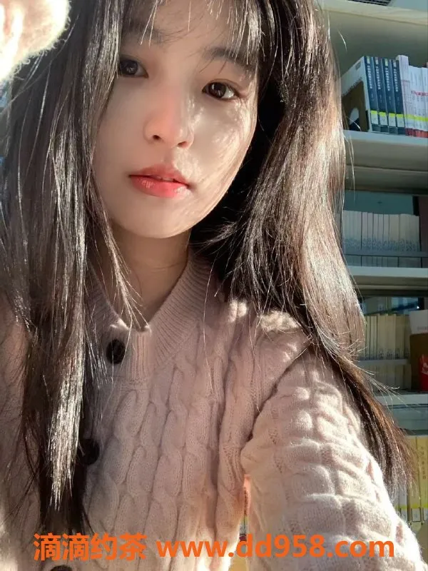 无锡楼凤-锡山07超嫩少女学妹，颜值身材一流