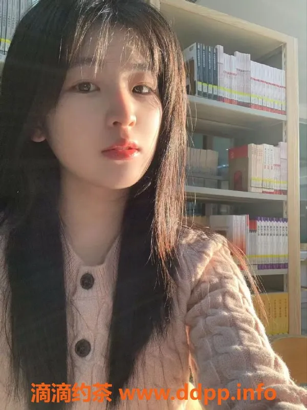 无锡楼凤资源信息,锡山07超嫩少女学妹，颜值身材一流