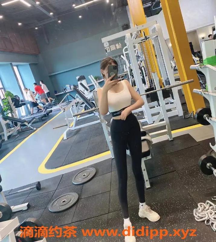 深圳楼凤资源信息,福田高挑御姐娜娜，23岁170D 52kg热情服务