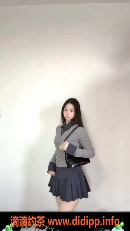 扬州楼凤-扬州邗江小月，学生妹，态度佳，服务优