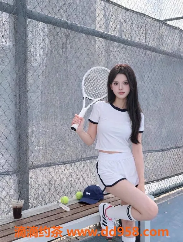 常州楼凤-武进18岁嫩妹诗诗，身高164，首次体验仅800元