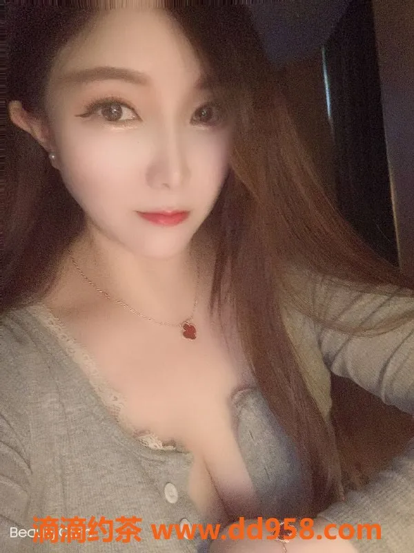 深圳楼凤-福田奶糖，900P深喉&舌吻服务体验