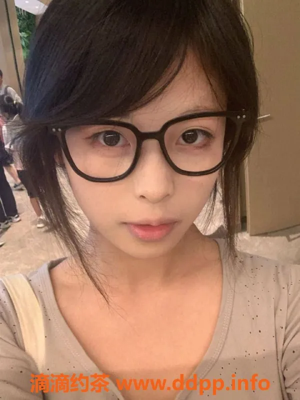 成都楼凤资源信息,成华区娇娇，嫩妹大奶，课时费8/14