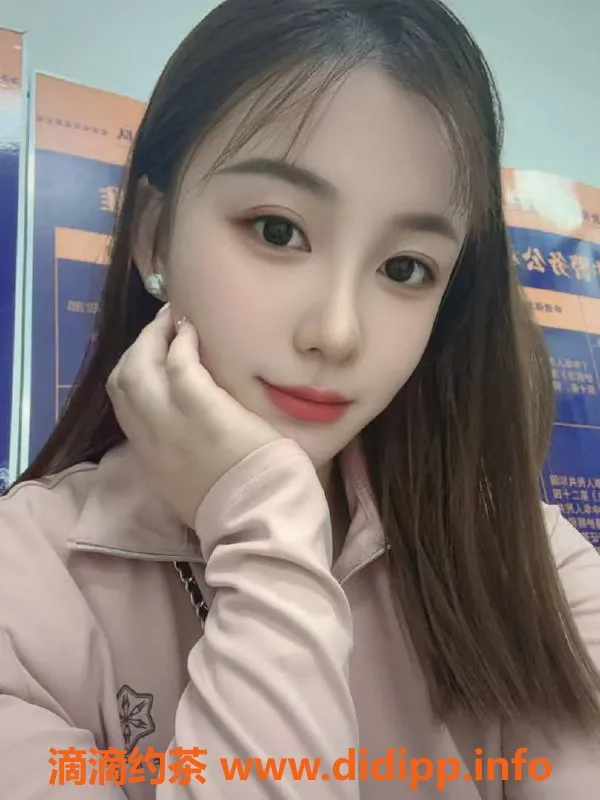 广州楼凤-顺德区御姐水蜜桃，身高165，D罩杯热情服务