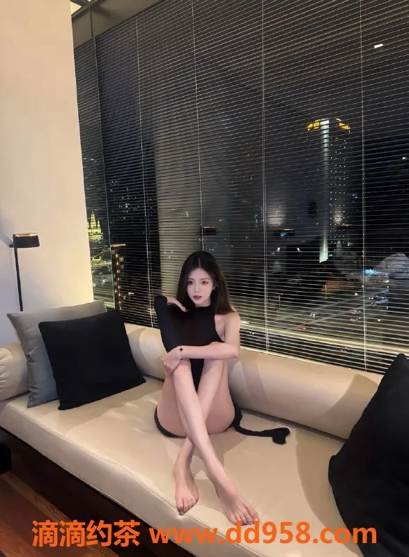 深圳楼凤-龙华依琳，1300起，热情服务身材颜值俱佳