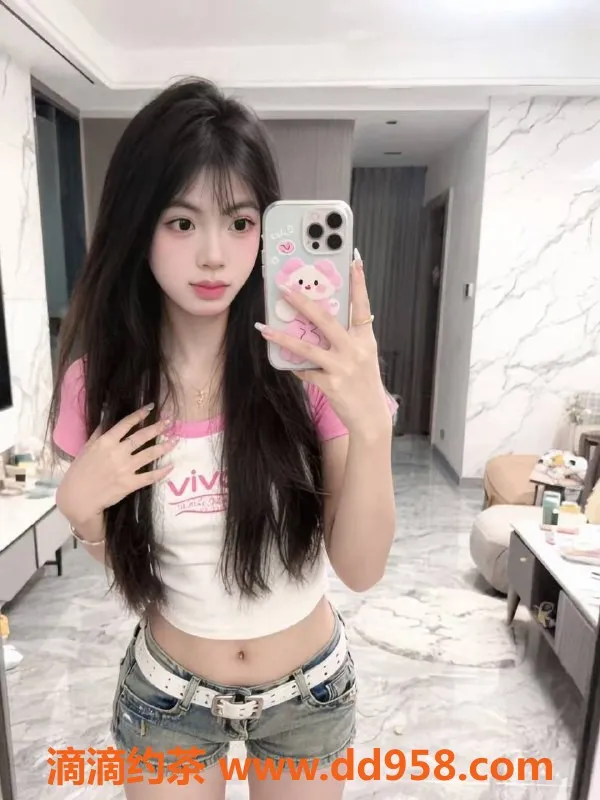 深圳楼凤资源信息,龙华晓彤，嫩妹气质，888起服务等你体验