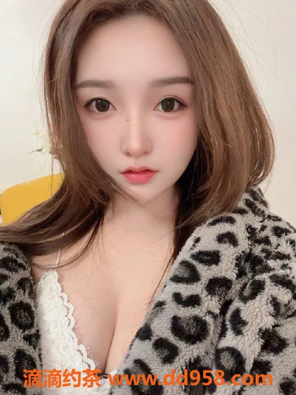 广州楼凤-天河御姐乔伊，大胸鸳鸯浴，13P体验！