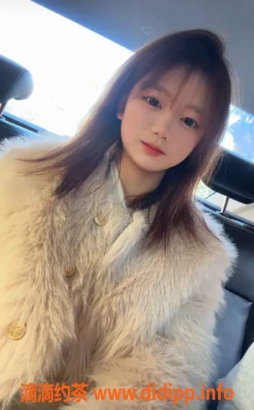 深圳楼凤-深圳龙岗小辣椒，800起，嫩妹制服魅力