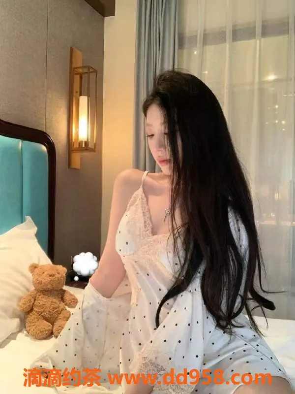 常州楼凤-武进秋秋，172娇嫩御姐，陪浴服务600起