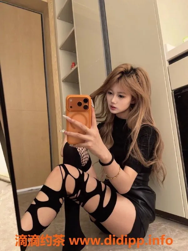 深圳楼凤-福田呆小洋，800元嫩妹体验多种服务