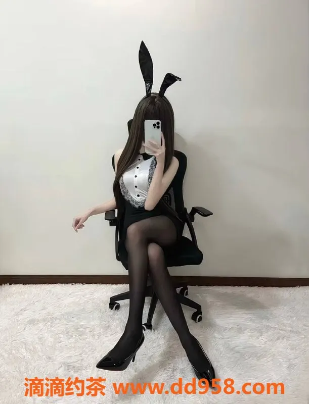 深圳楼凤-宝安清清，900/次，鸳鸯浴与69服务