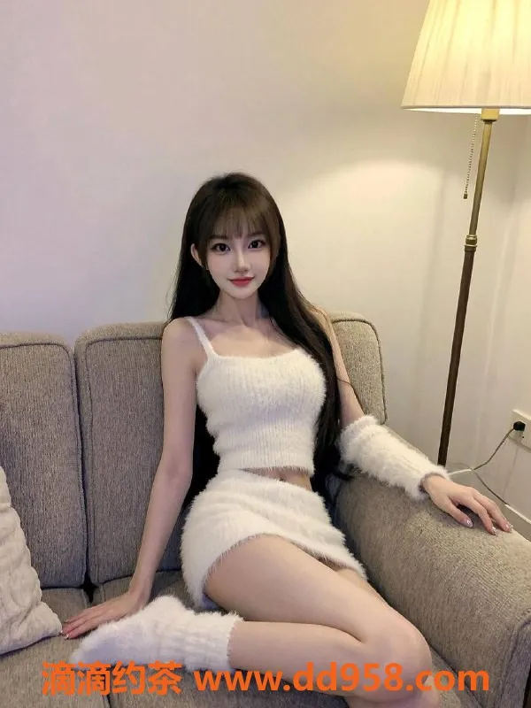 深圳楼凤-罗湖小鱼，1000元享超赞鸳鸯浴服务