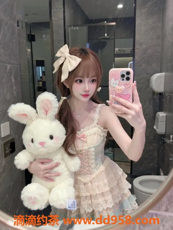 深圳楼凤资源信息,罗湖小鱼，1000元享超赞鸳鸯浴服务