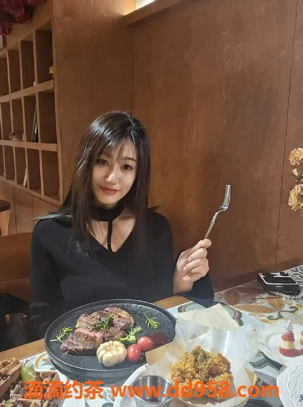 成都楼凤-武侯区静静小恋双飞服务享受