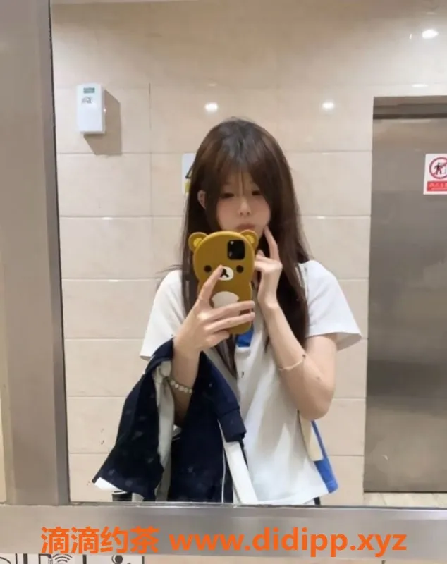 中山楼凤-古镇快餐服务，两位年轻小姐等你来体验