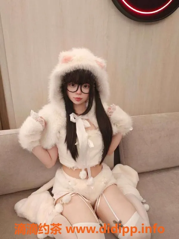 广州楼凤-越秀区嫩妹小新，1000起服务可选！