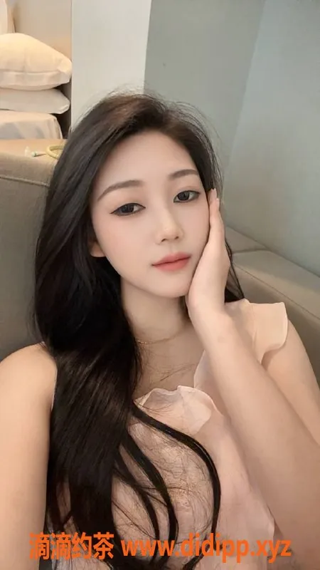 深圳楼凤-福田夏夏，23岁 167cm 48kg 900元起服务