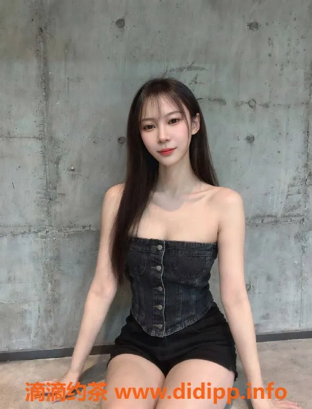 扬州楼凤-扬州邗江依依，颜值高身材好，服务超满意