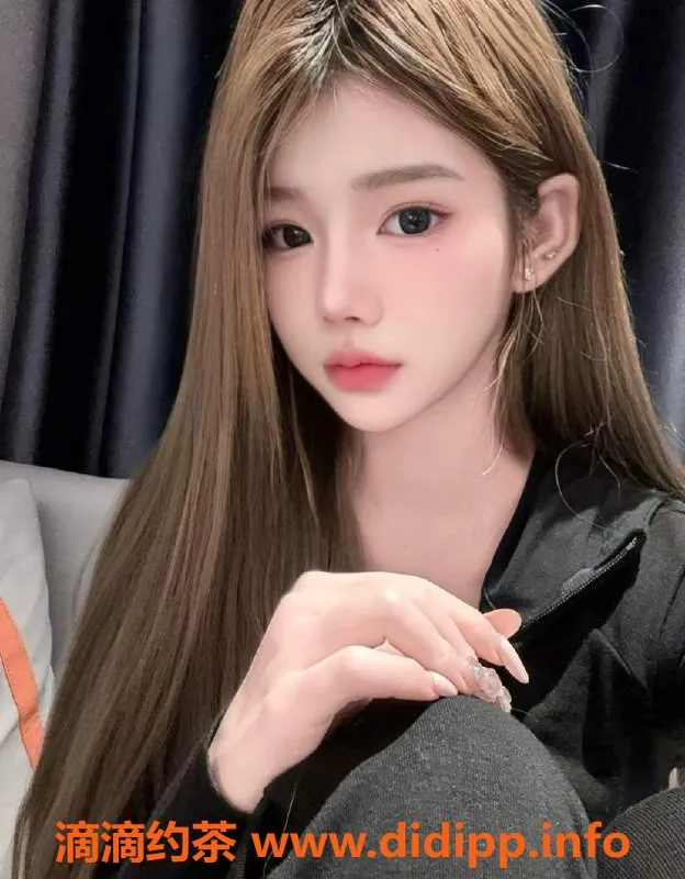 常州楼凤-武进白雪公主，170cm富家千金，课费800起