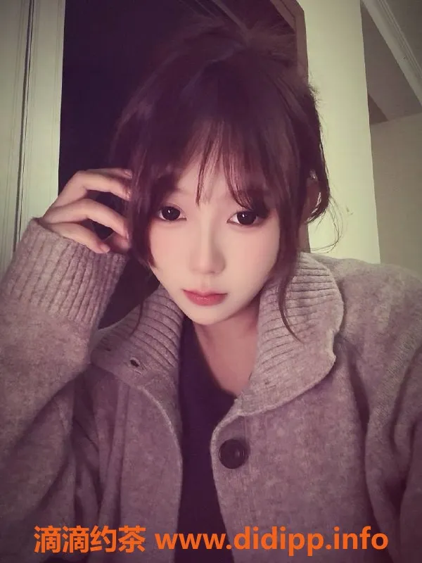 无锡楼凤-锡山奶王，童颜巨乳，陪浴服务体验