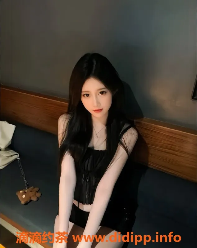 无锡楼凤-惠山区可乐，身高163cm体重44kg，制服丝袜技艺超凡