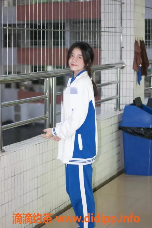 深圳楼凤-福田22岁豆豆，164cm，34C超萌女友体验