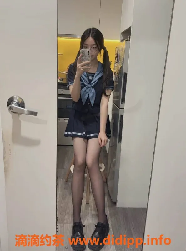 嘉兴楼凤-湖州吴兴区粉粉，嫩jk学生妹，全套服务6张见面付