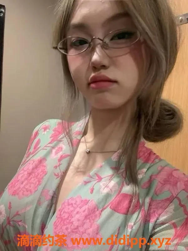 常州楼凤-常州小云 22岁 164cm C罩杯 91斤，8起