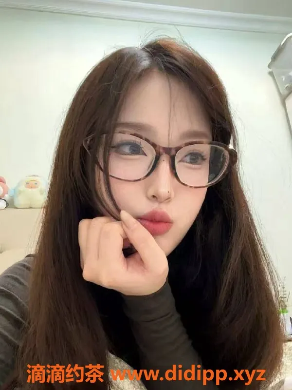 常州楼凤资源信息,常州小云 22岁 164cm C罩杯 91斤，8起