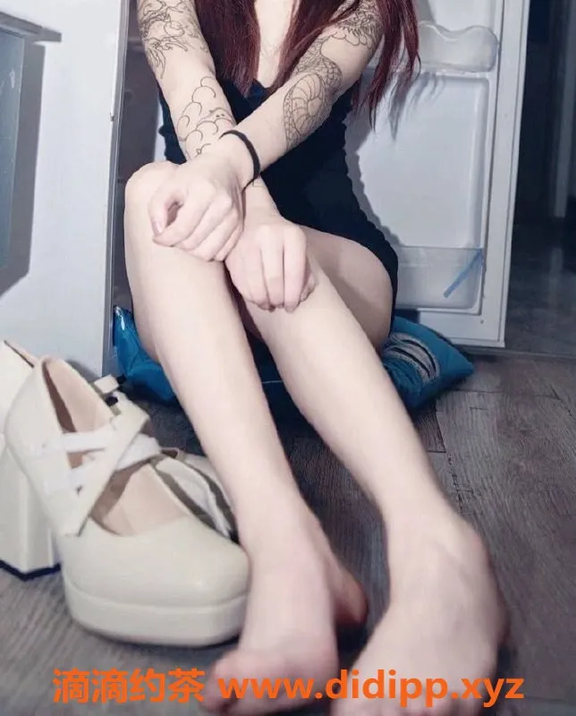 成都楼凤-武侯区嫩妹米彩，颜值与服务兼具