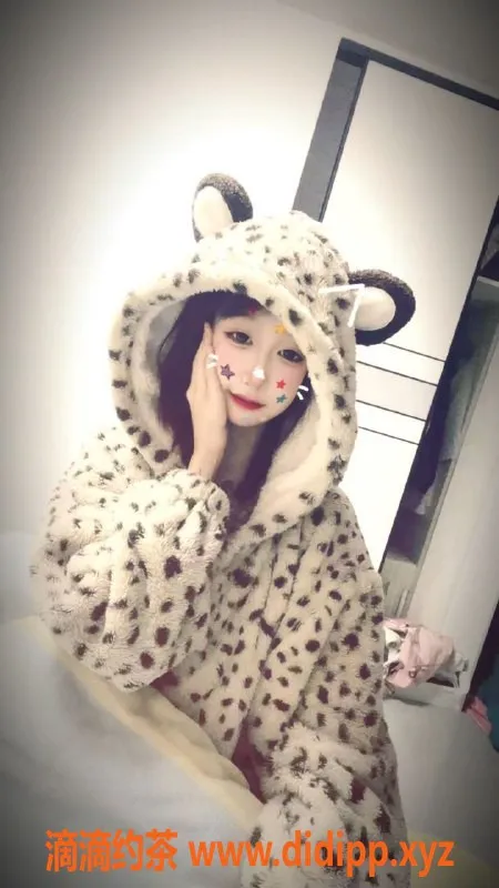 成都楼凤-武侯区嫩妹米彩，颜值与服务兼具