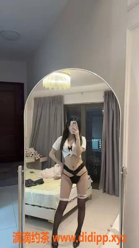 北京楼凤-百子湾可可，23岁，166cm，48kg，茶费1K