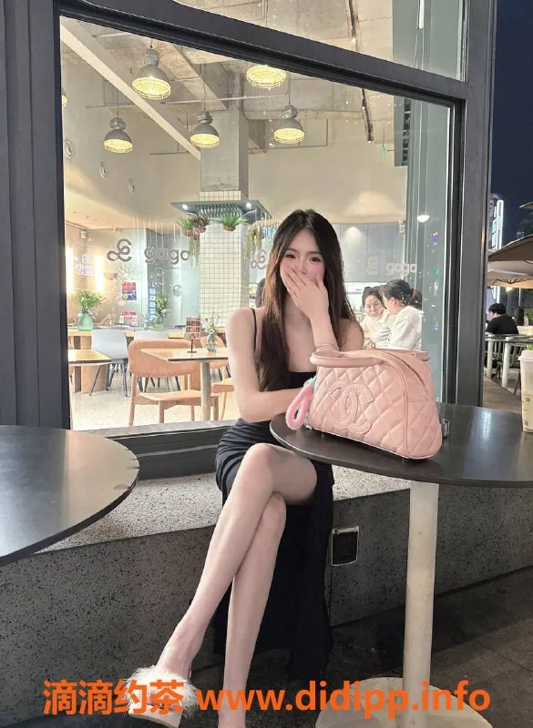 深圳楼凤资源信息,龙华甜妹儿，1200P体验，服务超赞！