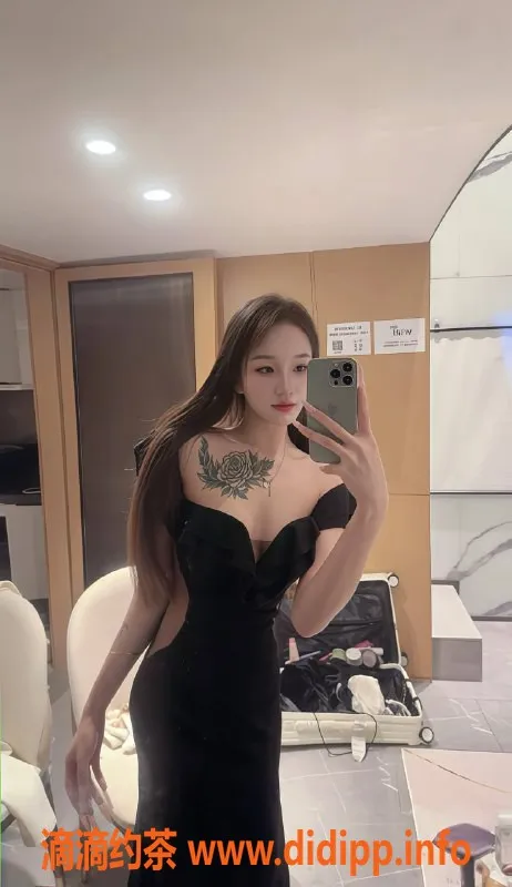 深圳楼凤-福田年年，1000元享鸳鸯浴与情趣丝袜