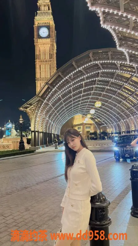 广州楼凤-天河御姐兔兔，热情大胸诱惑，7P尽享！