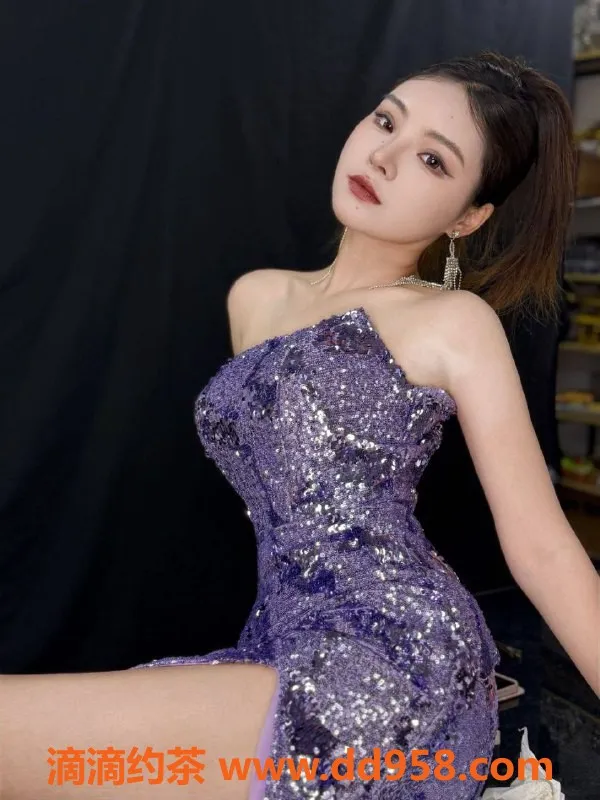 深圳楼凤资源信息,福田区嫩妹小星星，价格850起，制服服务超赞！