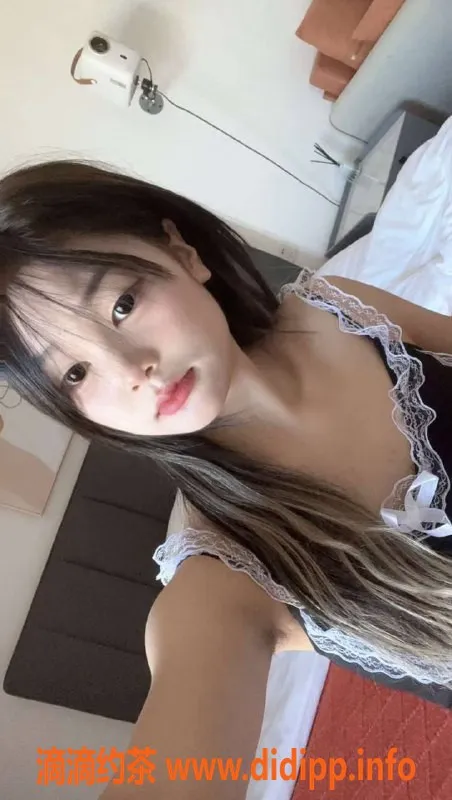 广州楼凤资源信息,广州海珠嫩妹伊一，400元舌吻六九服务