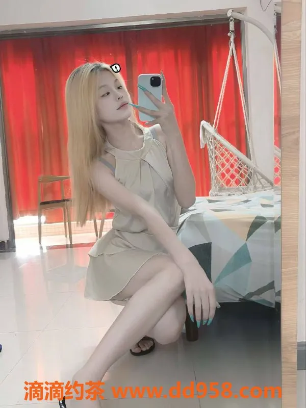 广州楼凤-广州天河卡卡，700元嫩妹服务等你来试