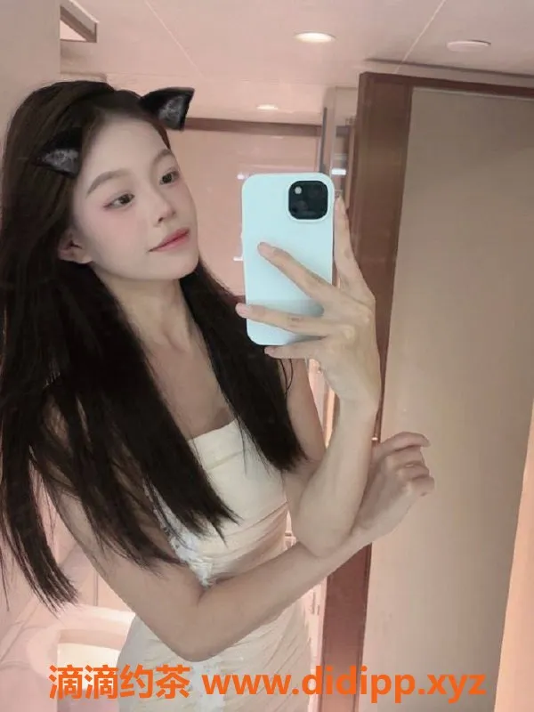 广州楼凤-广州天河卡卡，700元嫩妹服务等你来试