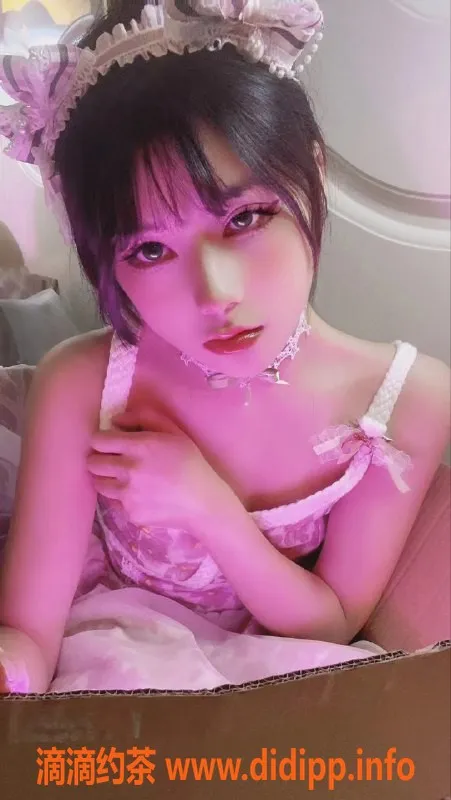 成都楼凤-20岁嫩妹婉熙，163身高，92斤，600元开启服务