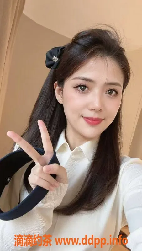 广州楼凤-番禺小雨，700p，带你畅享温柔服务