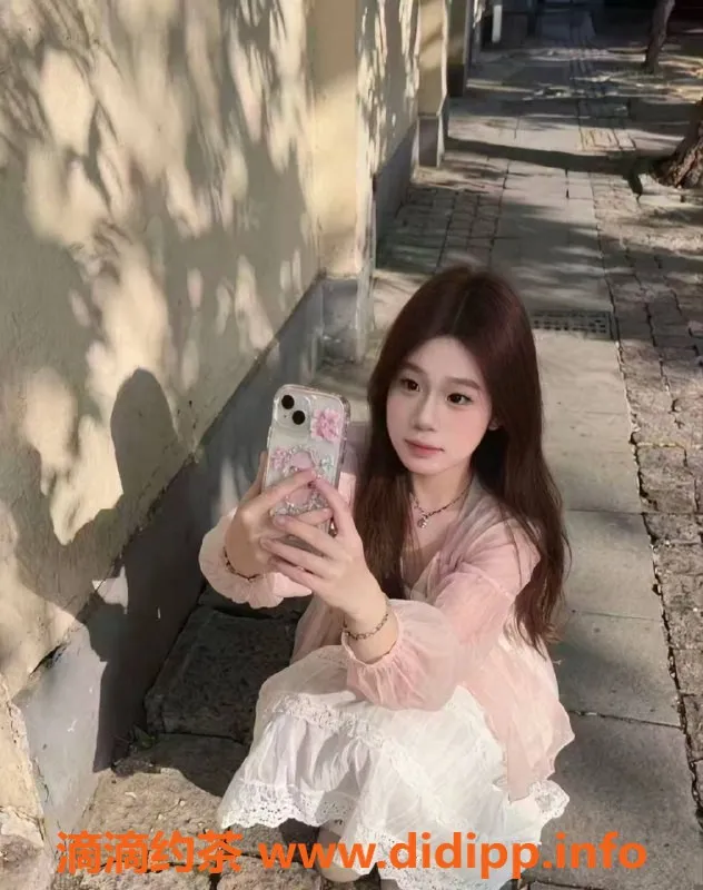 成都楼凤资源信息,成华区七月嫩妹，7P服务，课时费7/12