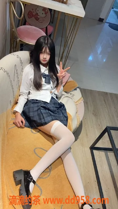 广州楼凤资源信息,佛山嫩妹语嫣，700p鸳鸯浴服务