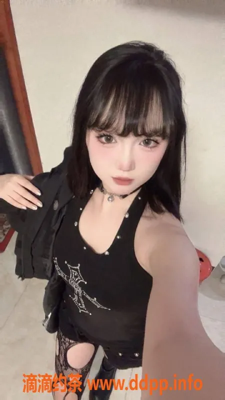 深圳楼凤资源信息,福田小欢欢，深喉制服魅力，900元体验！