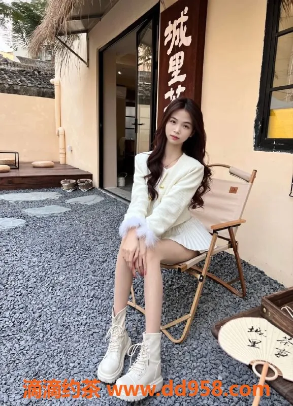 深圳楼凤-南山薇薇老师，800元起，制服三点粉萌妹