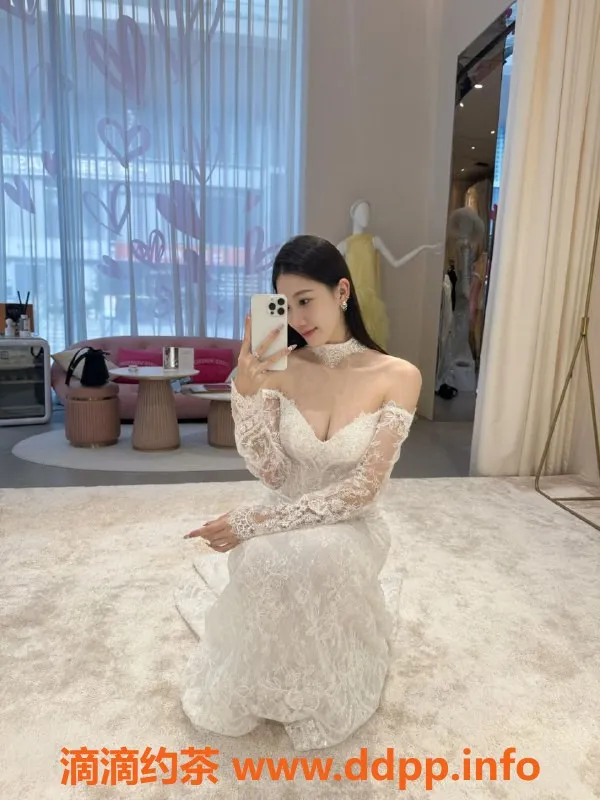 深圳楼凤-龙岗坂田柔儿，24岁人妻，特价500元一次