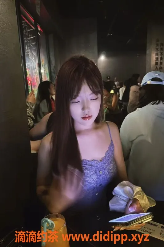 常州楼凤-武进嫩妹揉揉，166cm、85斤、800元起服务