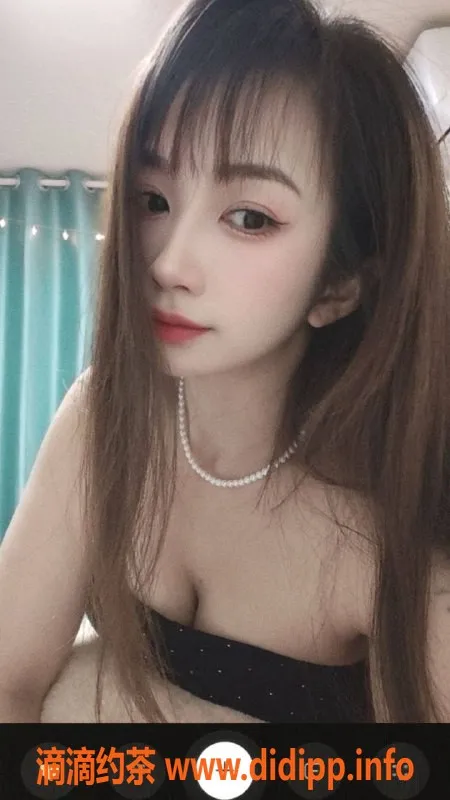 深圳楼凤-龙华小小，诱人500p，优质服务等你体验