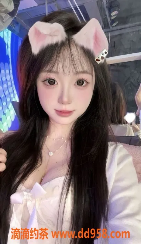 常州楼凤-武进文文，07嫩妹，164cm D罩，陪浴调情